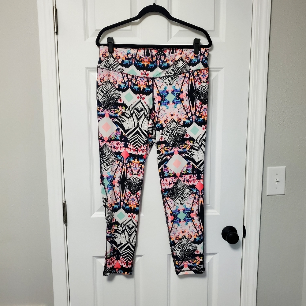 Material Girl Printed Leggings XL Multicolor Geometric Stretch Casual